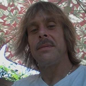 Meet your Posher, Dennis